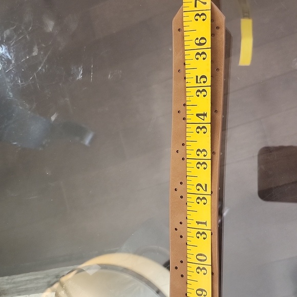 Vince Camuto Vegan Leather Tan and Cream Perforated Belt 30 - 35 - Picture 4 of 6